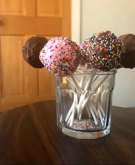 What not to do when making cake pops